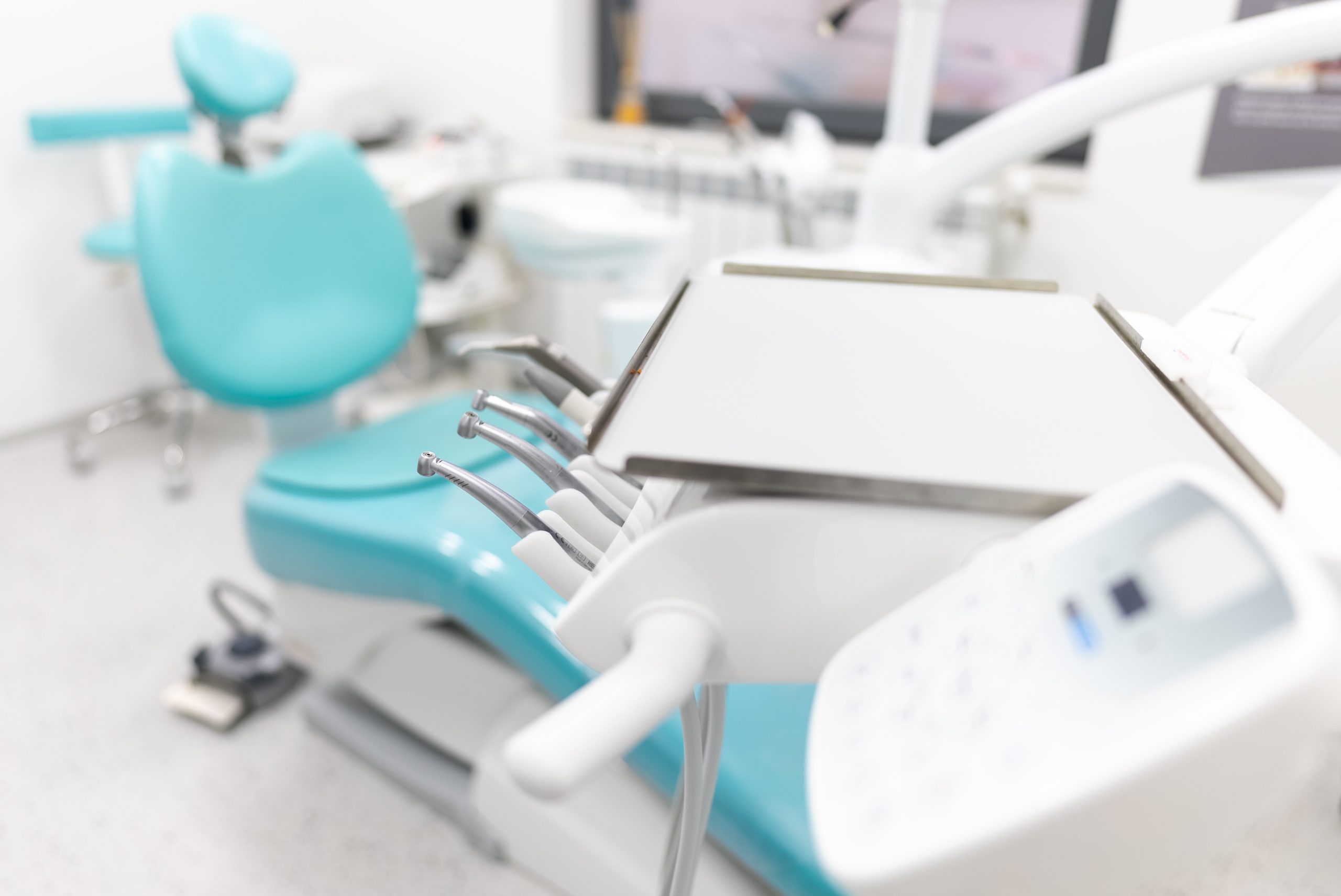 Technological advances on dental implant