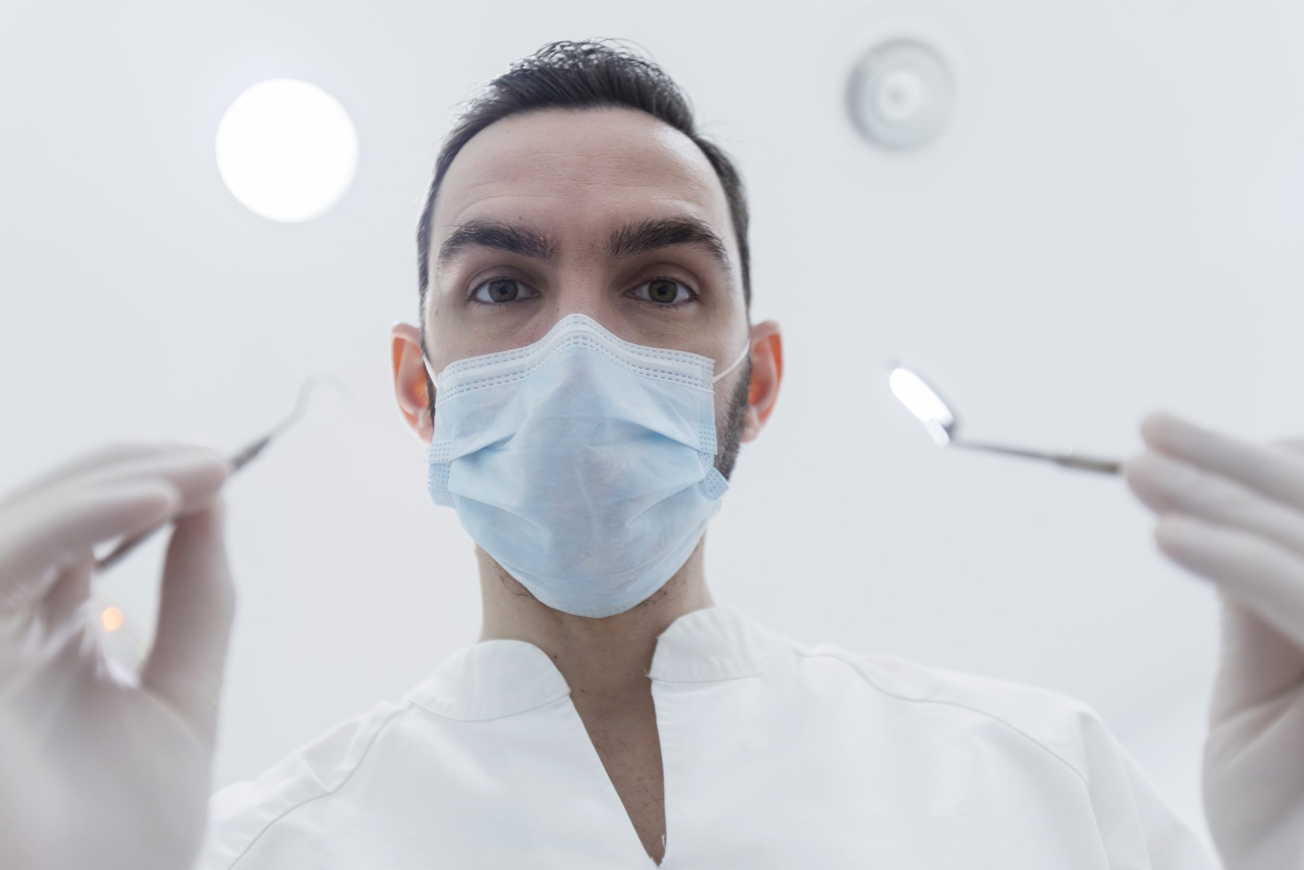 Overcoming dentophobia is linkened to dentists